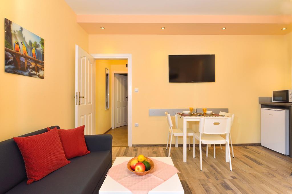 Central Studio #3 Burgas Extérieur photo