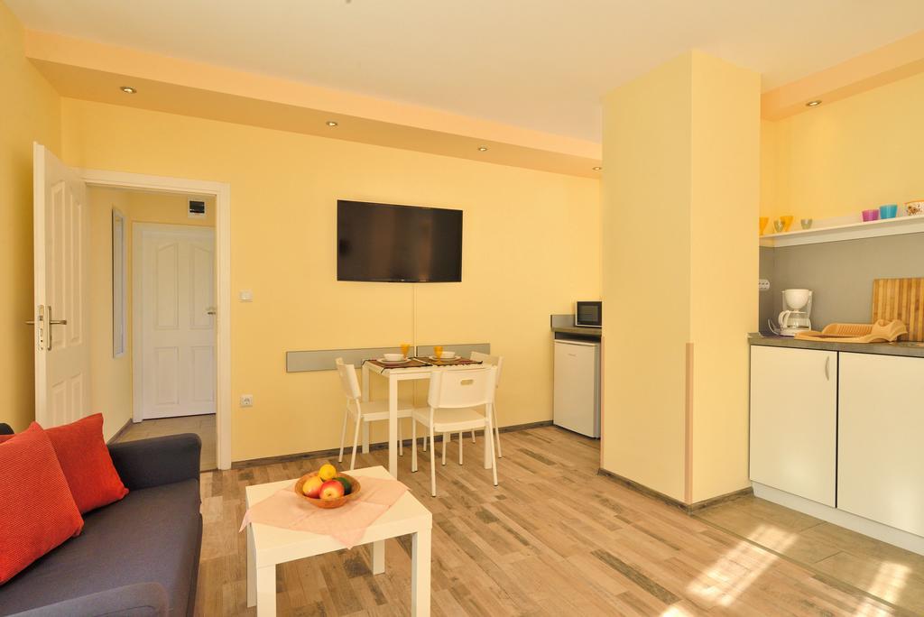 Central Studio #3 Burgas Extérieur photo