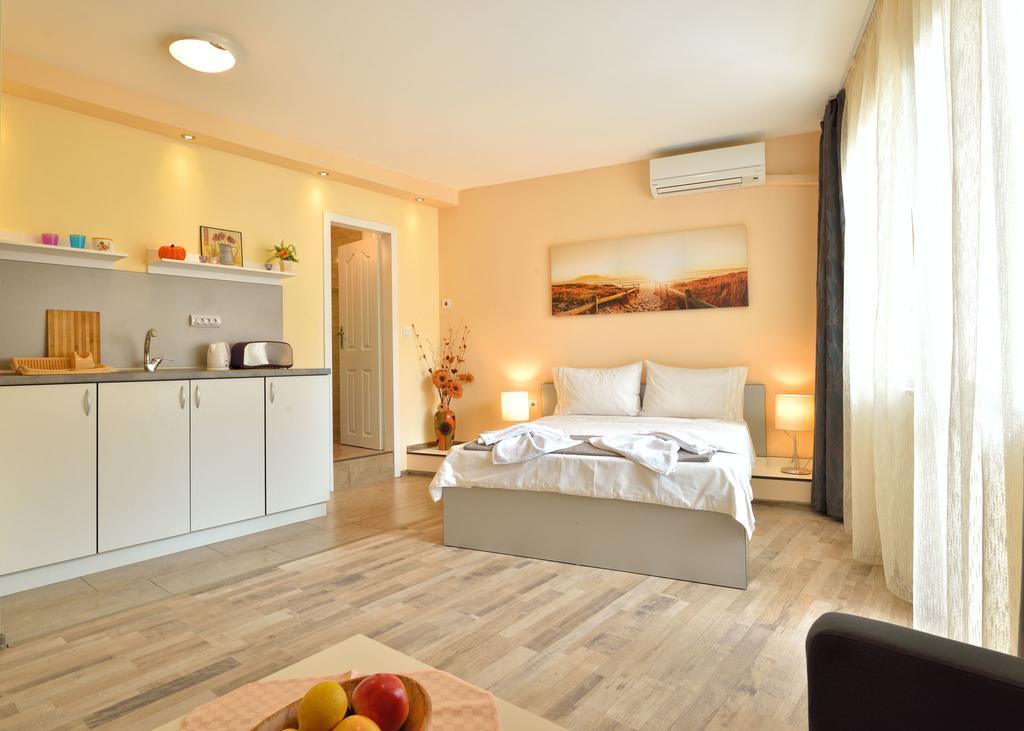 Central Studio #3 Burgas Extérieur photo