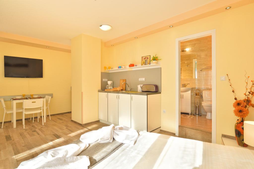 Central Studio #3 Burgas Extérieur photo